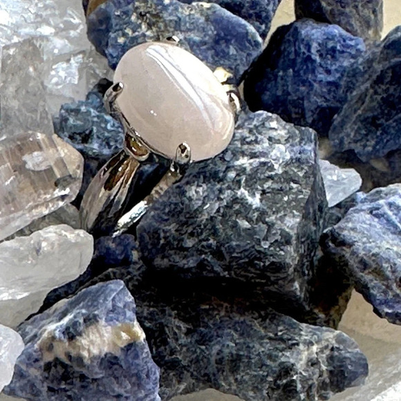 White Jade  silver gem ring Victorian style/ manifesting a pure heart crystal - Picture 2 of 8